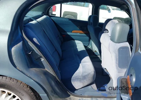 2001 Buick Lesabre Custom из США, поврежденный, VIN 1G4HP54K814208558